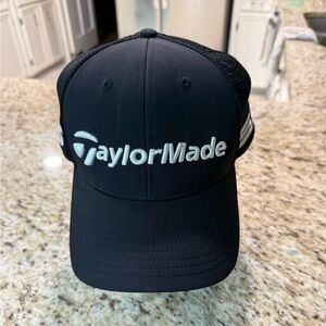 TaylorMade Tour Cage Golf Embroidered Flex Fitted Hat Ball Cap Baseball Hat M/L